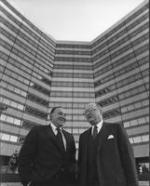 V._Orville_Wright_and_Charlie_Rose_in_front_of_MCI_Pentagon_City_building